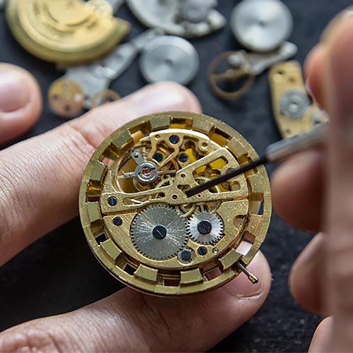 Watch Battery Changing at Bergey Jewelry